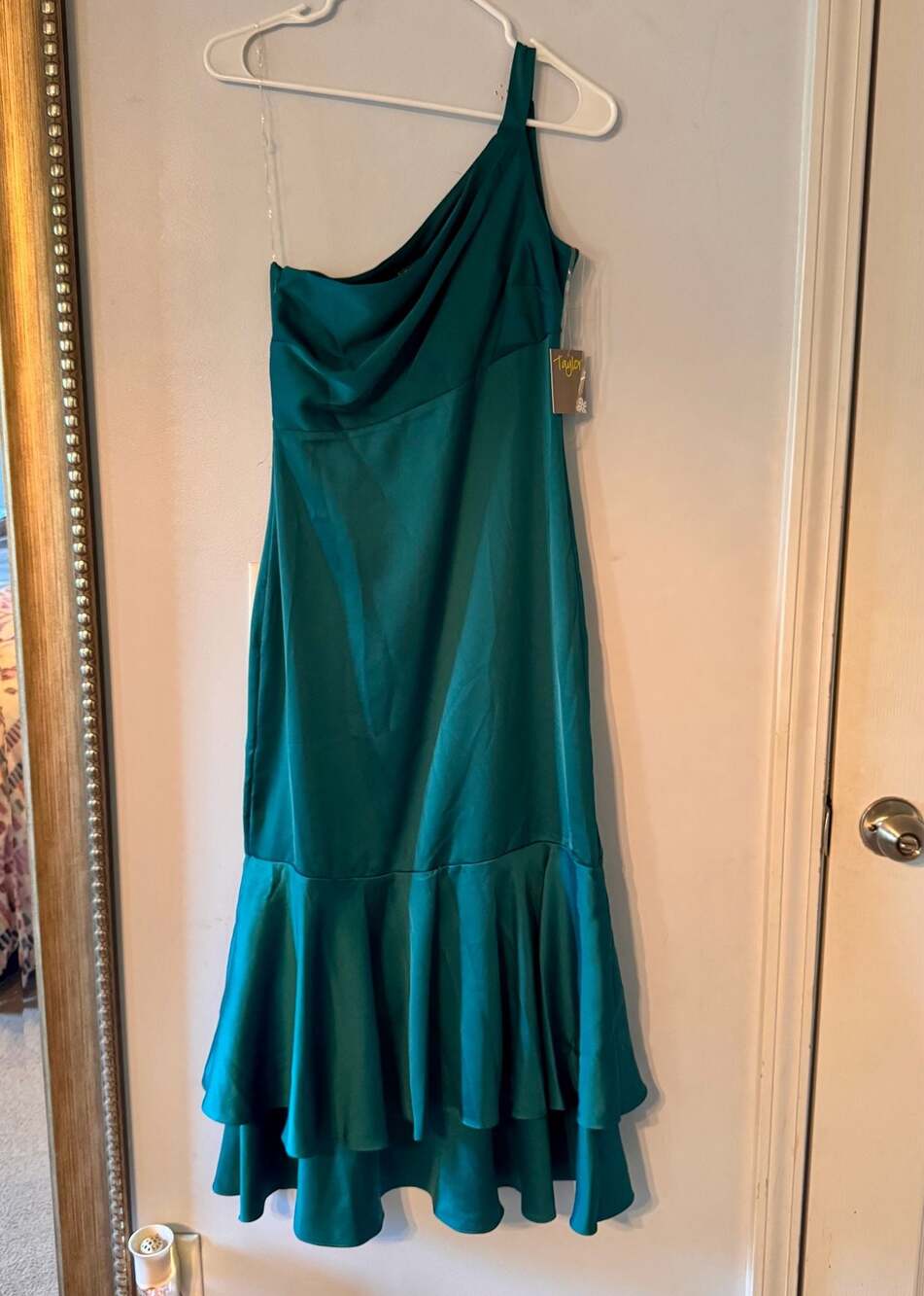 One-Shoulder Emerald Midi Dress NWT Mermaid Hem Old Money Elegance Wedding Guest